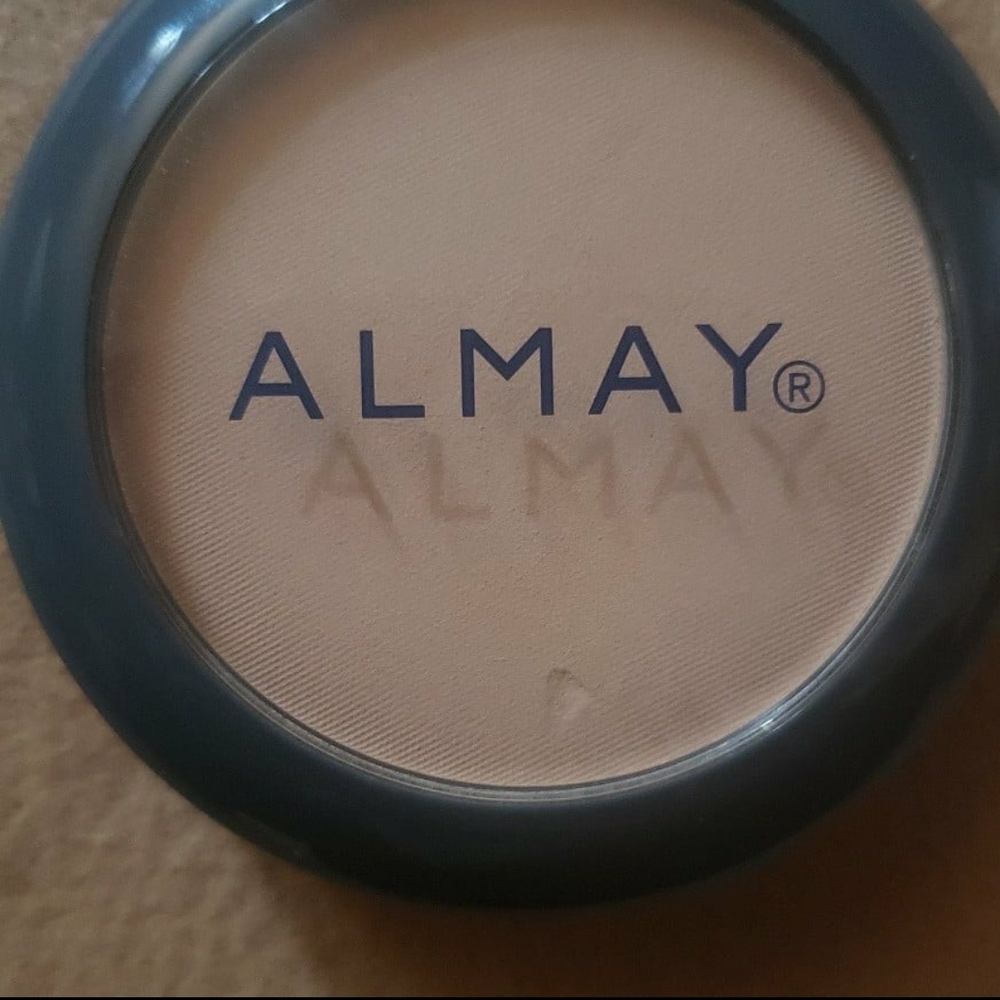 Almay Cream Compact Powder